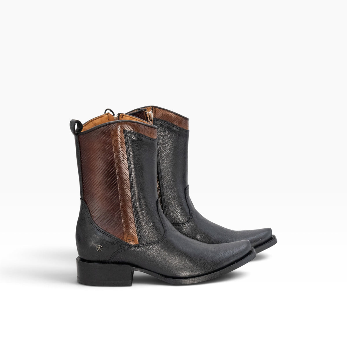 Bota Mosvarti mod Califotnia Negras