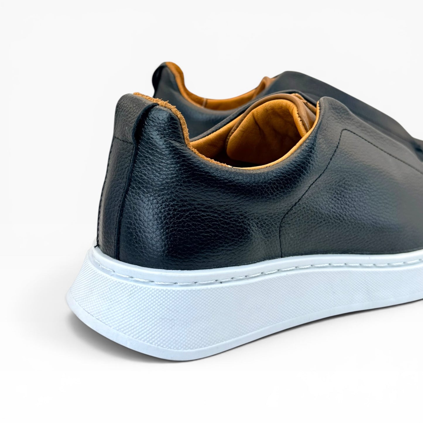 Tenis sSneakers piel genuina slip on mod 51004 Negro-Bitono