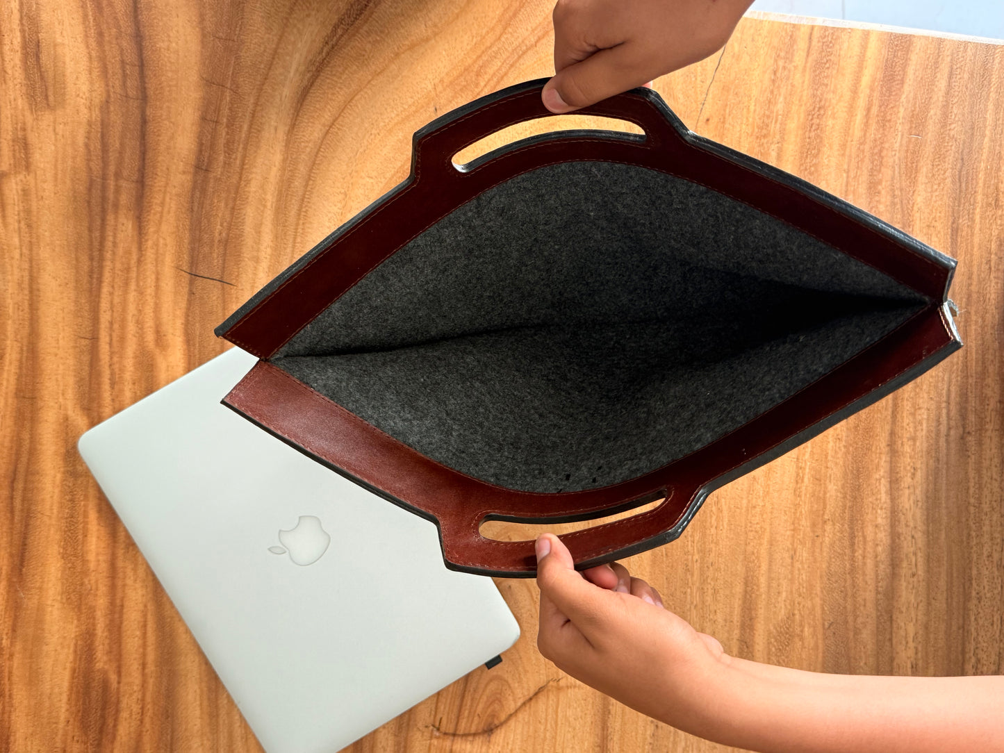 Porta laptop Mosvarti 19” slim mod Croacia plus