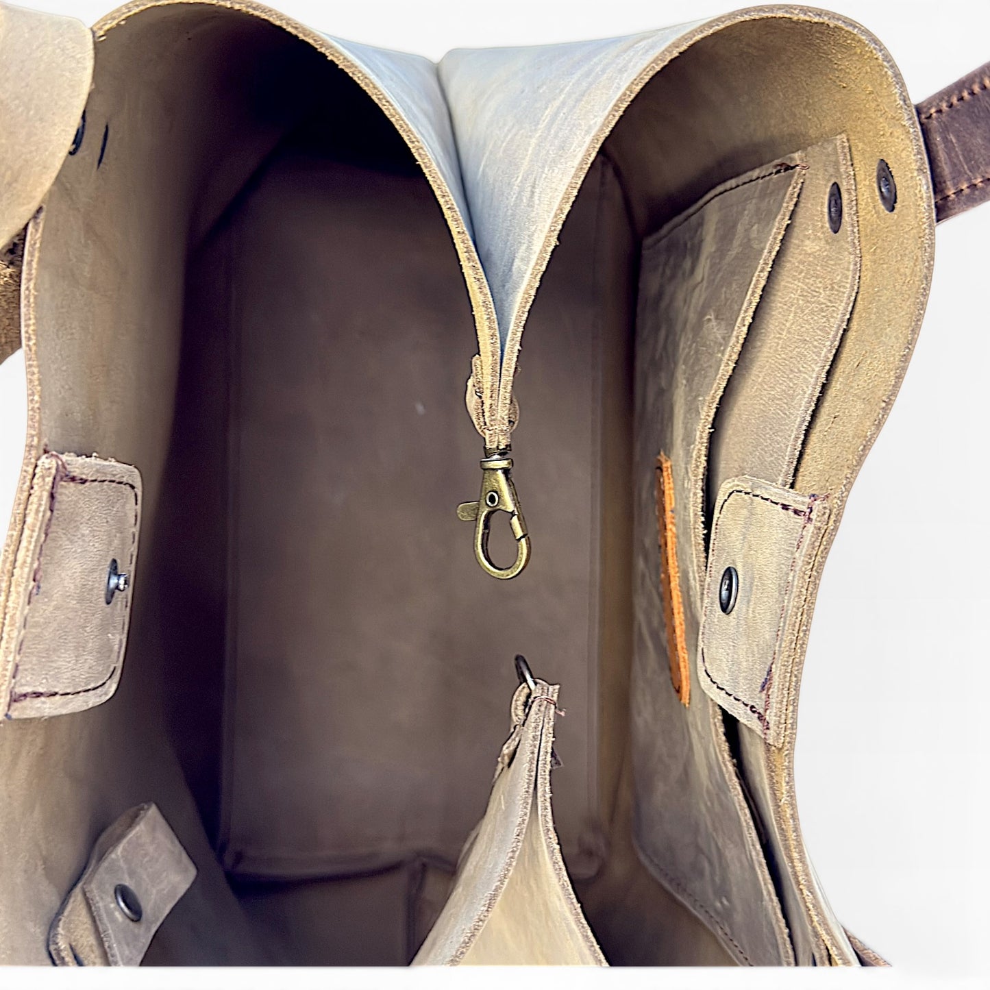 Tote Cuero Praga Plus+ Doble Vista