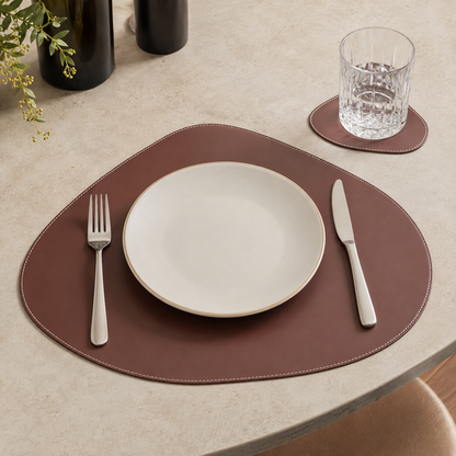 Set Individual bajo plato mantel  y Portavasos de Piel Premium | Mosvarti Color Café