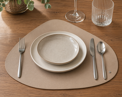 Set Individual bajo plato mantel  y Portavasos de Piel Premium | Mosvarti Flother Camel