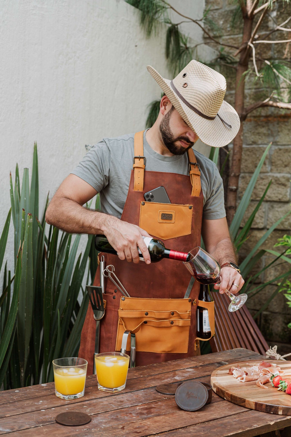Mandil T-Bone 100% Piel + Kit Parrillero +Set Porta vasos Gratis!! - mosvartimxMandil T-Bone 100% Piel + Kit Parrillero +Set Porta vasos Gratis!!