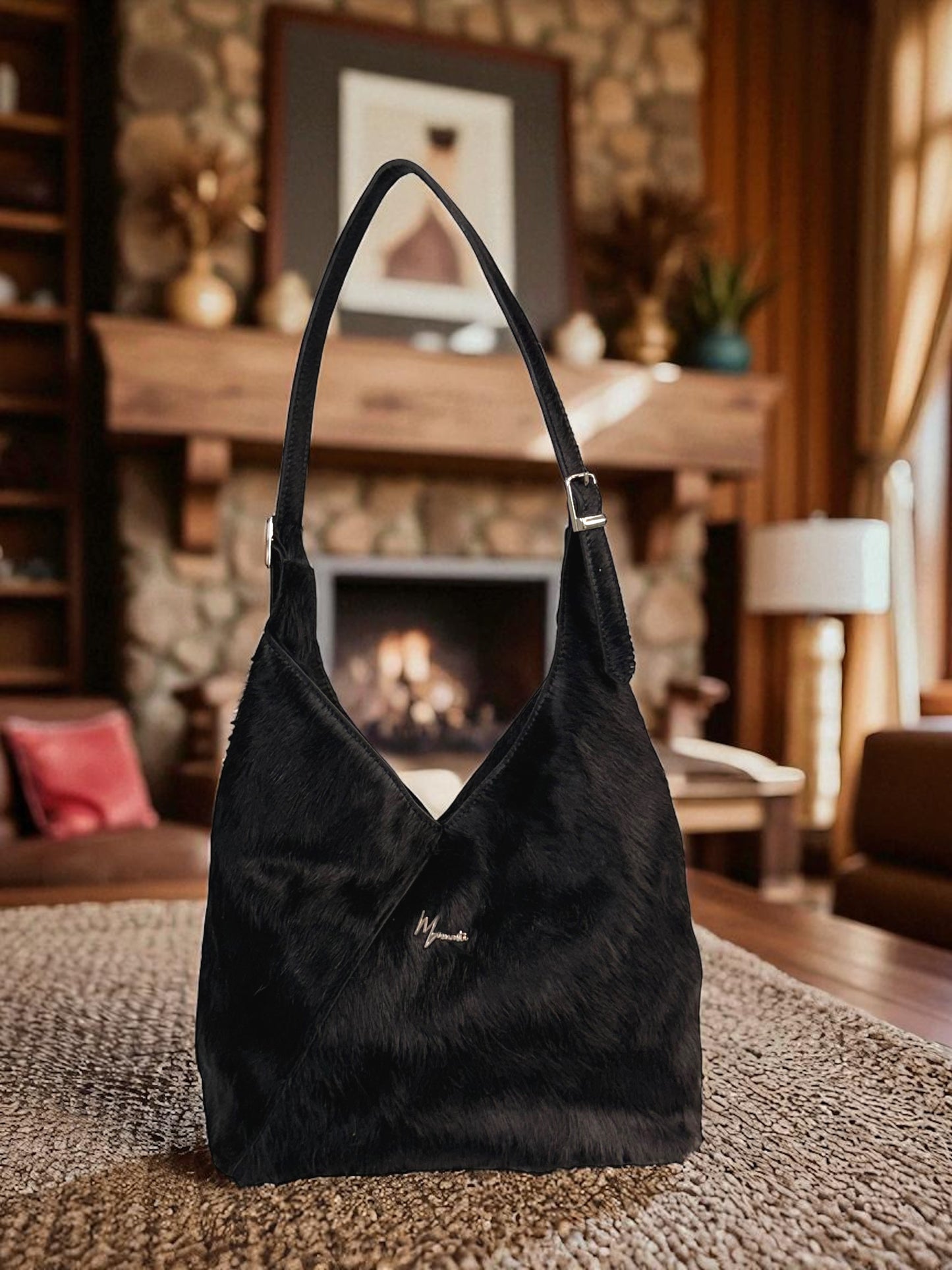 Bolso mod  Nigeria Pelo de Res Negro Asa Ajustable