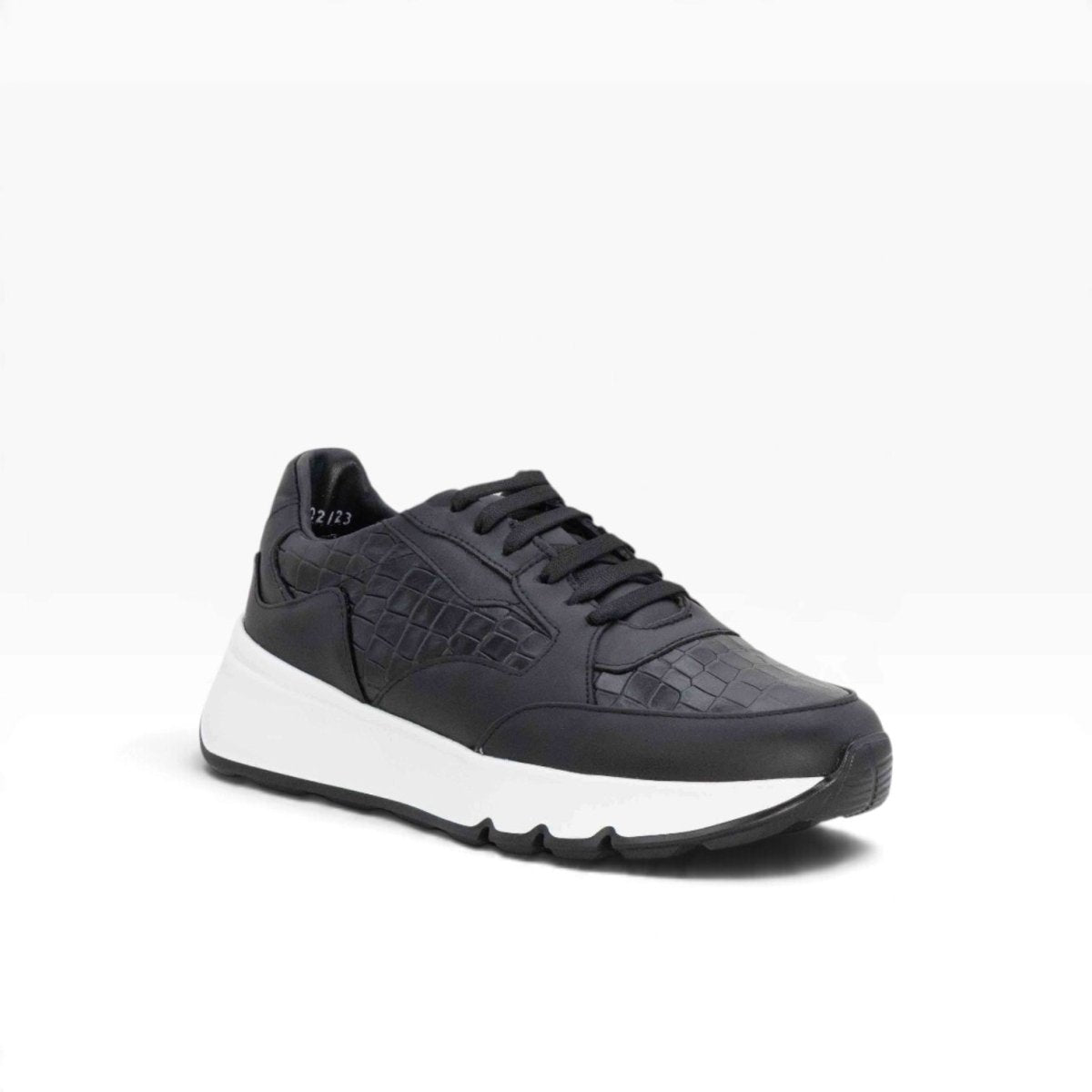 Tenis piel genuina mod 40002 Pull Up Negro / Grabado de Cocodrilo Negro - MosvartiTenis piel genuina mod 40002 Pull Up Negro / Grabado de Cocodrilo Negro