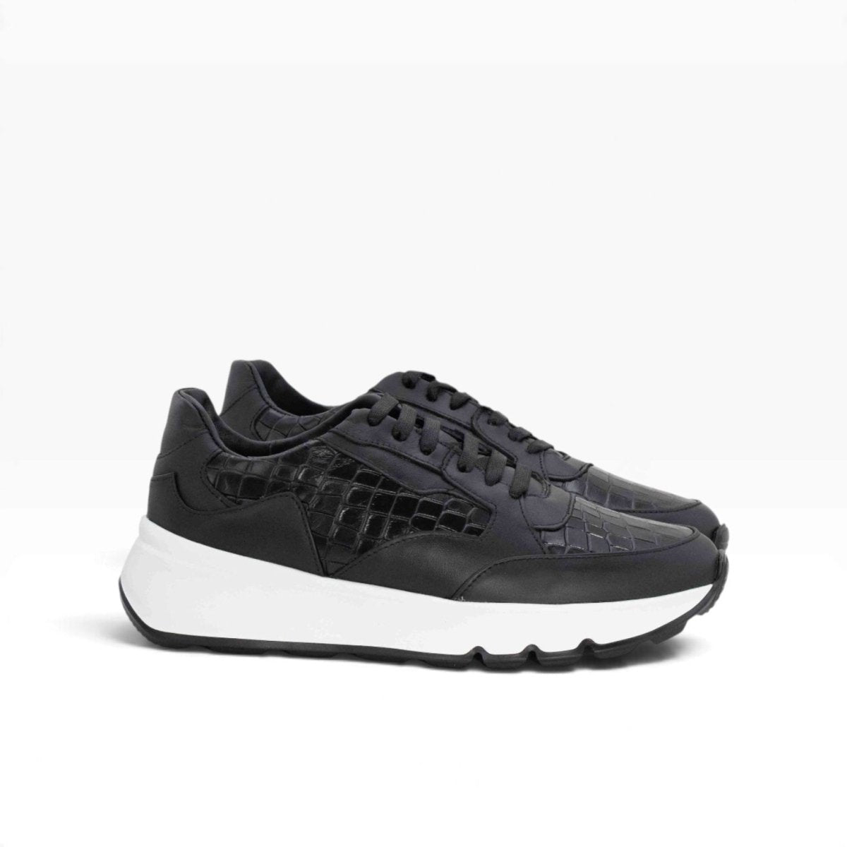 Tenis piel genuina mod 40002 Pull Up Negro / Grabado de Cocodrilo Negro - MosvartiTenis piel genuina mod 40002 Pull Up Negro / Grabado de Cocodrilo Negro