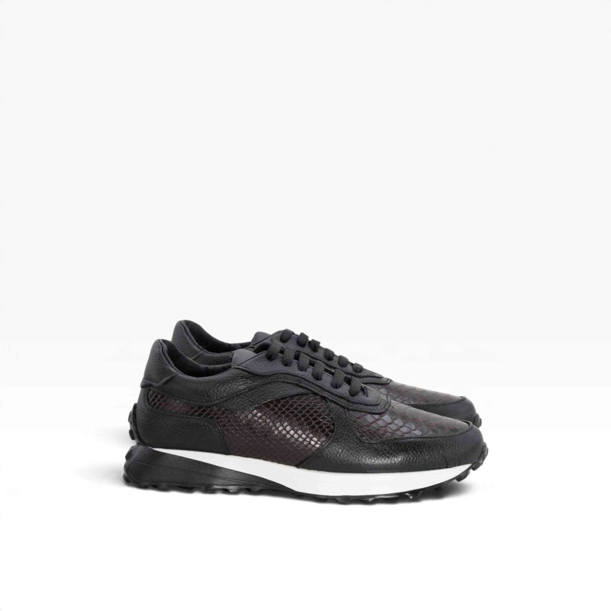 Tenis piel genuina mod 20015 Negro venado / Camaleon Cherry Grabado de Piton - MosvartiTenis piel genuina mod 20015 Negro venado / Camaleon Cherry Grabado de Piton