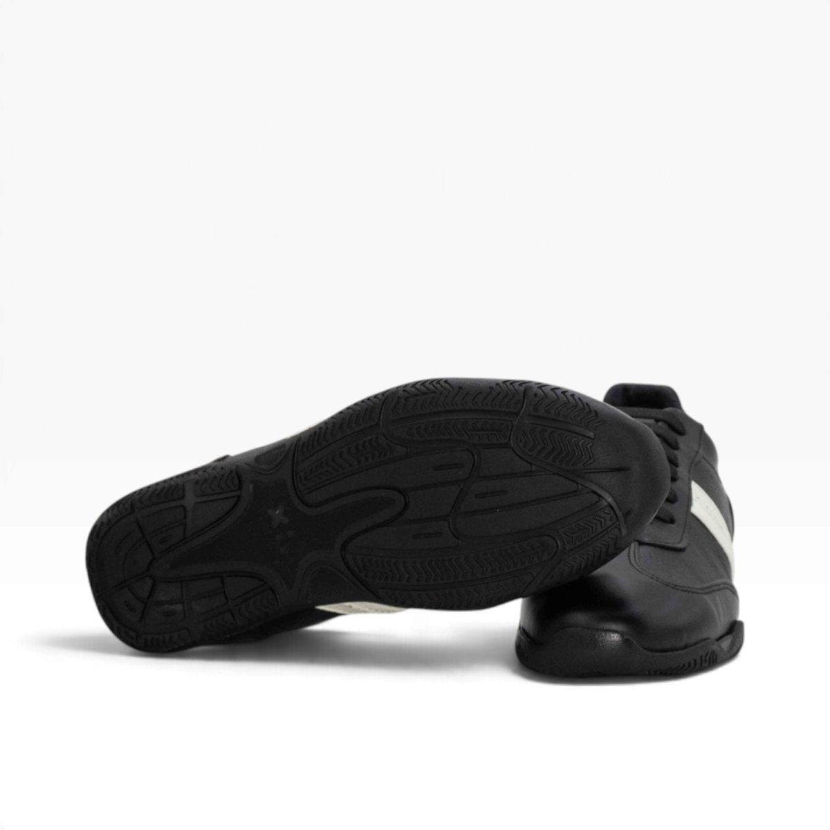 Tenis piel genuina mod 10000_5 Flother Negro / Pull Up Negro - MosvartiTenis piel genuina mod 10000_5 Flother Negro / Pull Up Negro