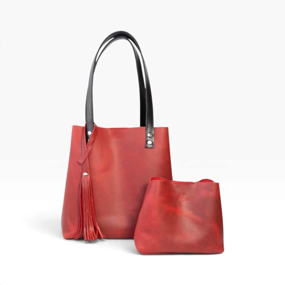 Bolsa Dama Tote 100% Piel Mod. Praga+plus Con Cosmetiquera cosmopolitan (Crazy Rojo) - MosvartiBolsa Dama Tote 100% Piel Mod. Praga+plus Con Cosmetiquera cosmopolitan (Crazy Rojo)