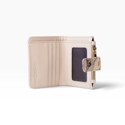 Cartera mosvartimx modelo Bolivia en piel blanca con detalle de pitón, tarjetero, ventana para identificación y cierre.