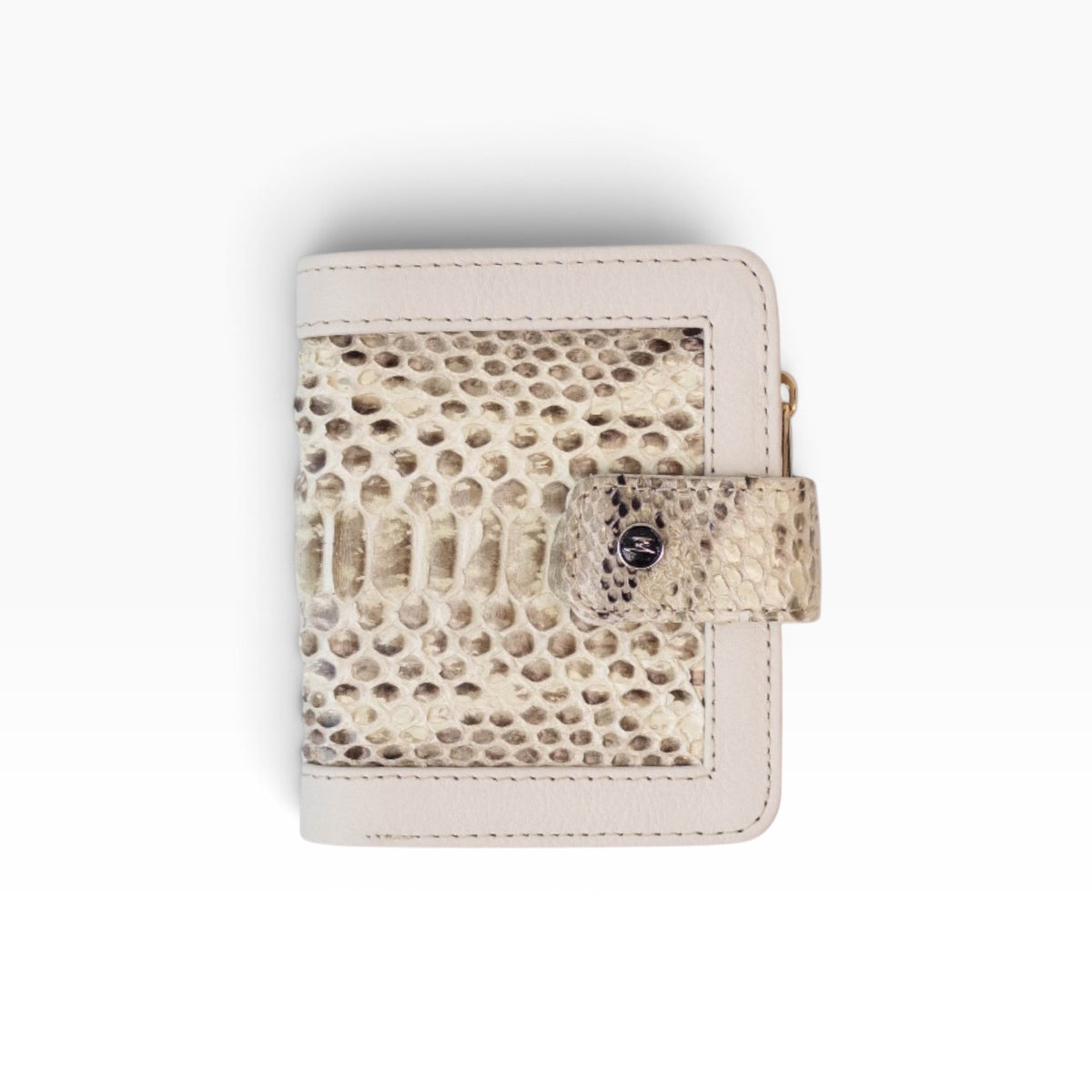 Cartera mosvartimx modelo Bolivia en piel blanca con detalle de pitón bitono y cierre de broche tipo lengua.