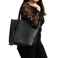 Bolsa Dama Tote con cargador Magnético🔋 y cosmetiquera con cierre💄 *Pull Negro**