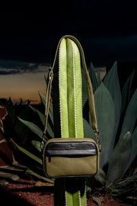 Bandolera mod  Matew Piel de nopal verde